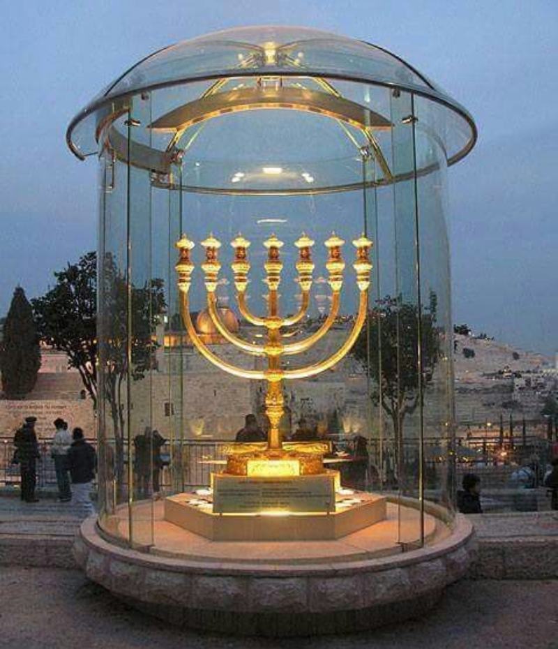 Menora - Tehilim 2 - JPG